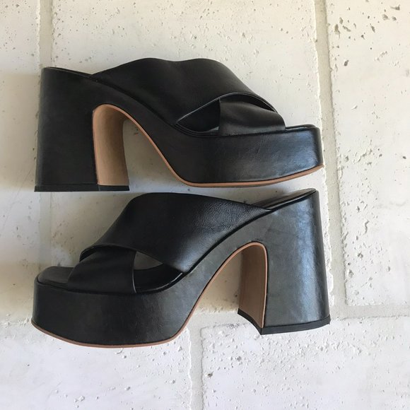 Dolce Vita Black Leather Mules - Picture 4 of 9